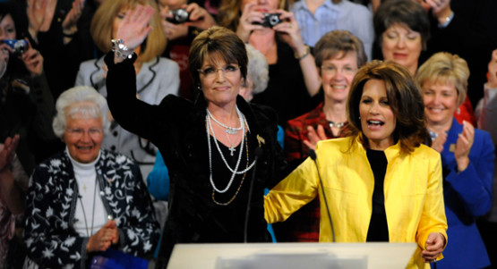 100915_palin_bachmann_ap_605