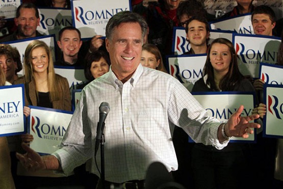 1212-ROMNEY-CAMPAIGNING_full_600