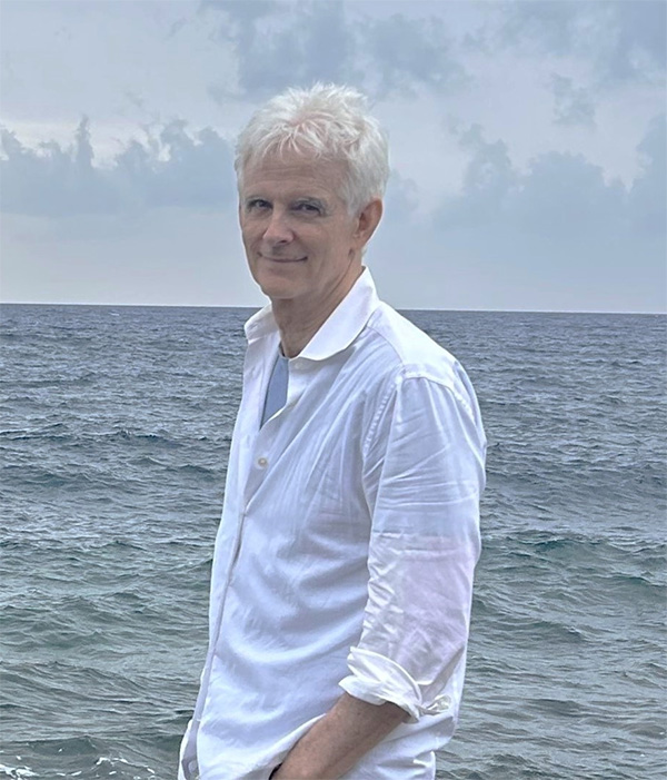 A-punchy-essay-image